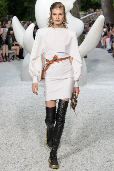Look 2